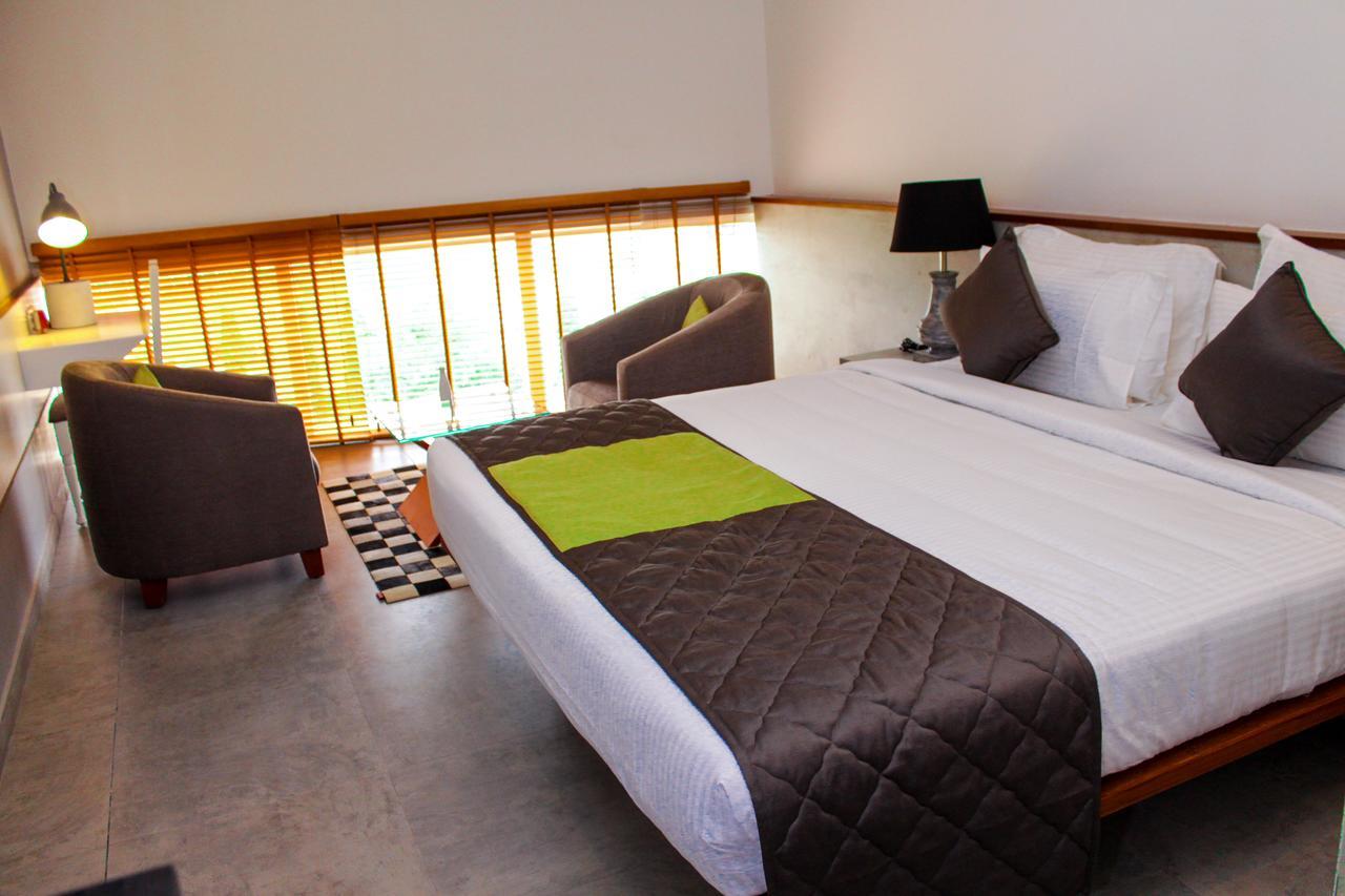 Hotel Shivas Gateway à Devanahalli Extérieur photo