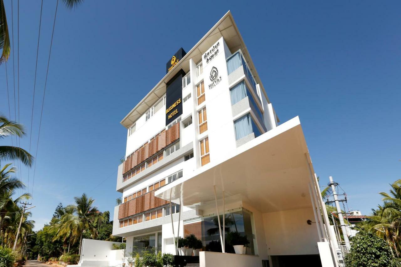 Hotel Shivas Gateway à Devanahalli Extérieur photo