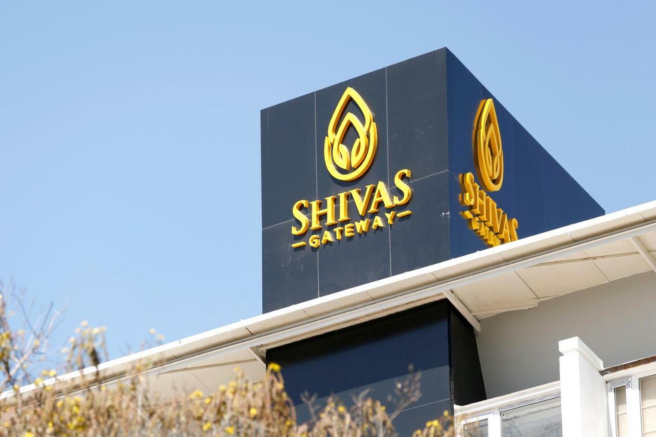 Hotel Shivas Gateway à Devanahalli Extérieur photo