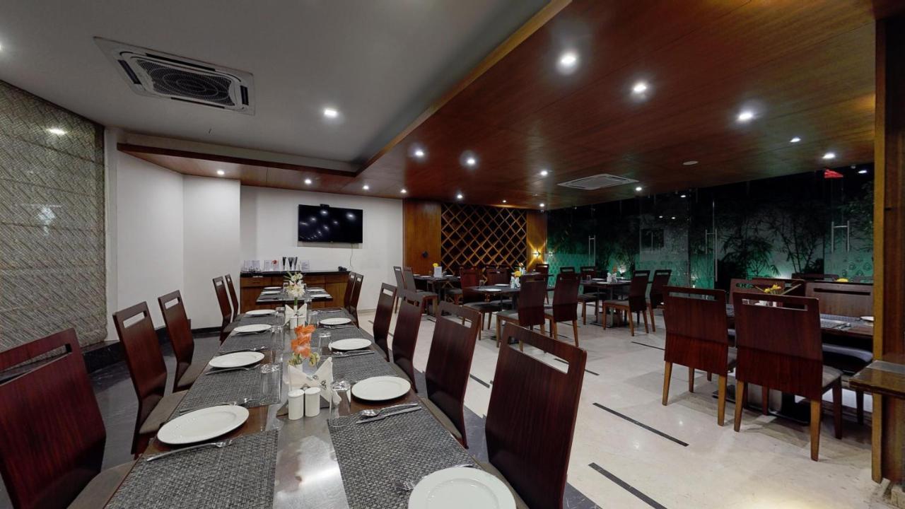 Hotel Shivas Gateway à Devanahalli Extérieur photo